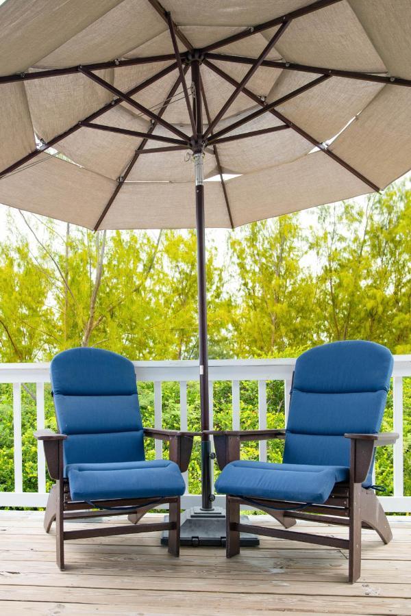 Sheer Bliss Beachview Apt #2 George Town Eksteriør billede